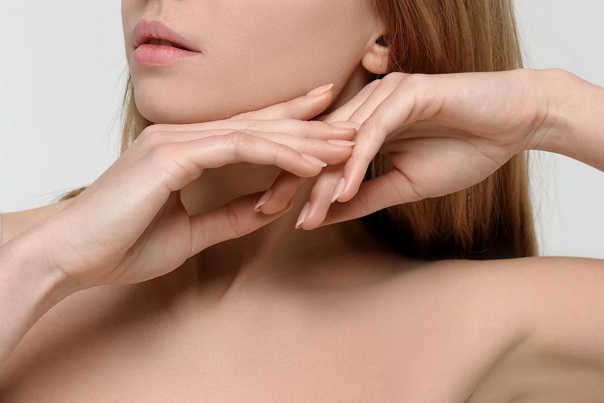 Gathered September coverage: This is the best way to tighten saggy jowls, says expert